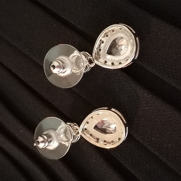 Bridal or Bridesmaid CZ and White GF Earrings and Necklace Gift Set - Picture 6 of 8